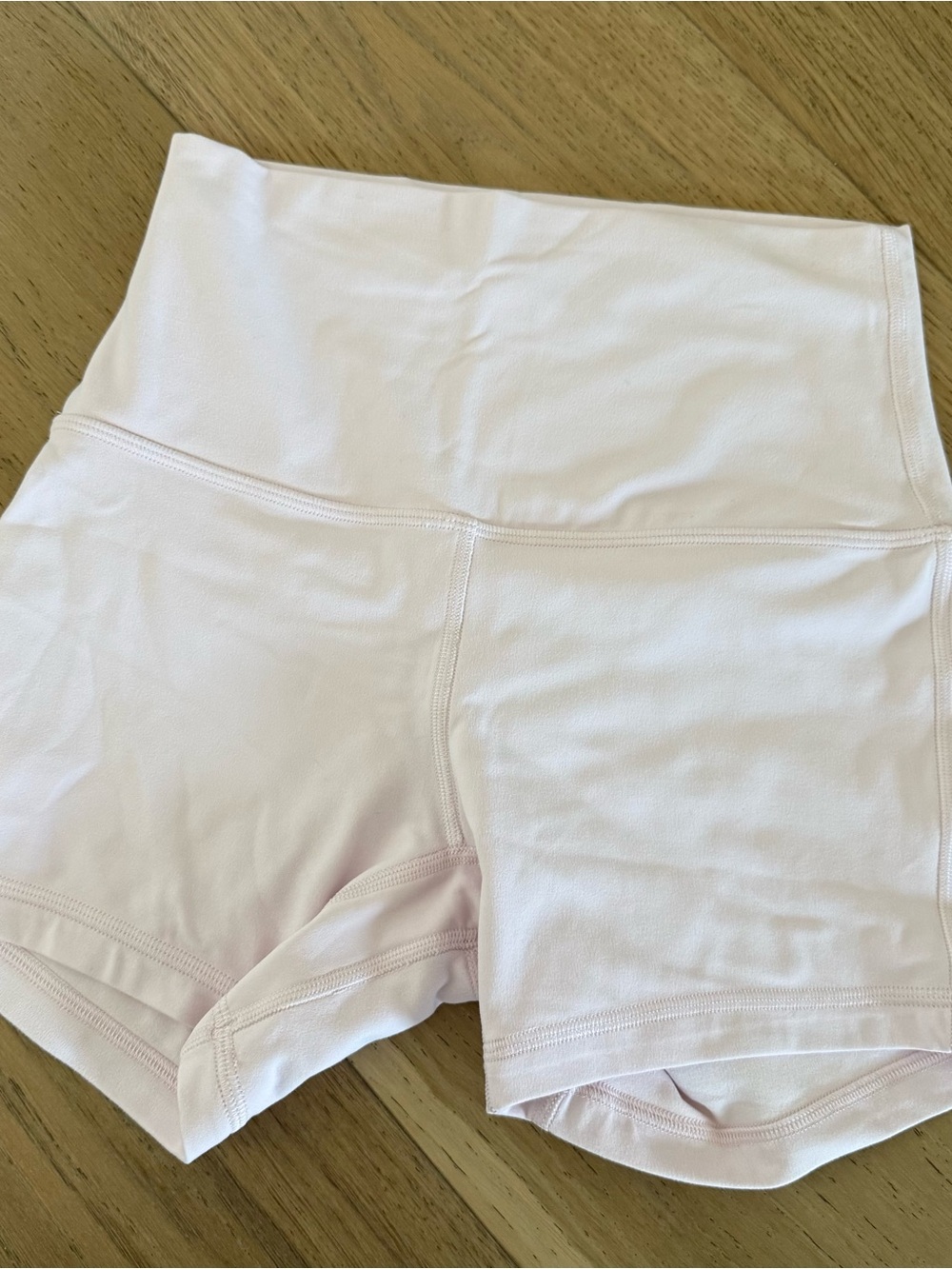 lululemon align 4” shorts - Picture 3 of 4
